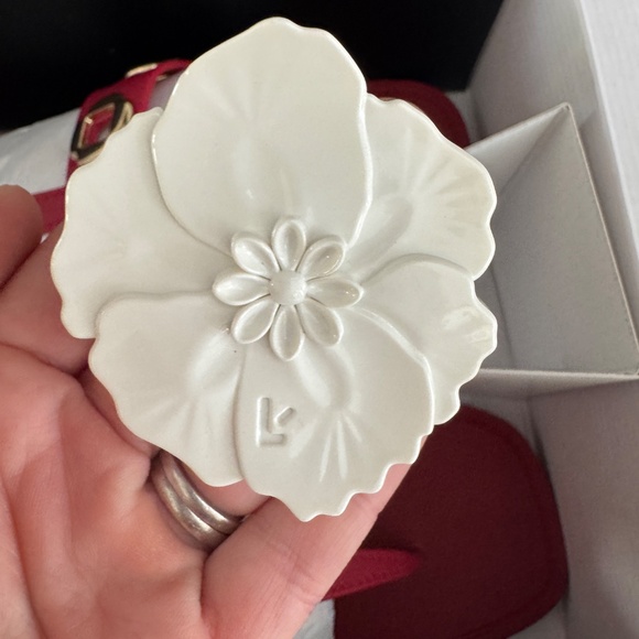 Larroudé Milan Grommet Thong Sandals - Scarlet 10/11 - Picture 6 of 8